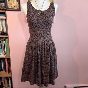 💥Host Pick!💥 Anthropologie Deletta Fit&Flare Neovision Leopard Midi Dress